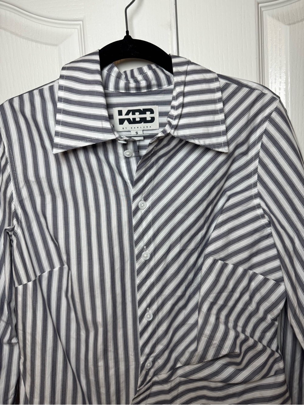 KBB by Kahlana Gray White Striped Asymmetrical Deconstructed Shirt Dress Small - Picture 3 of 6